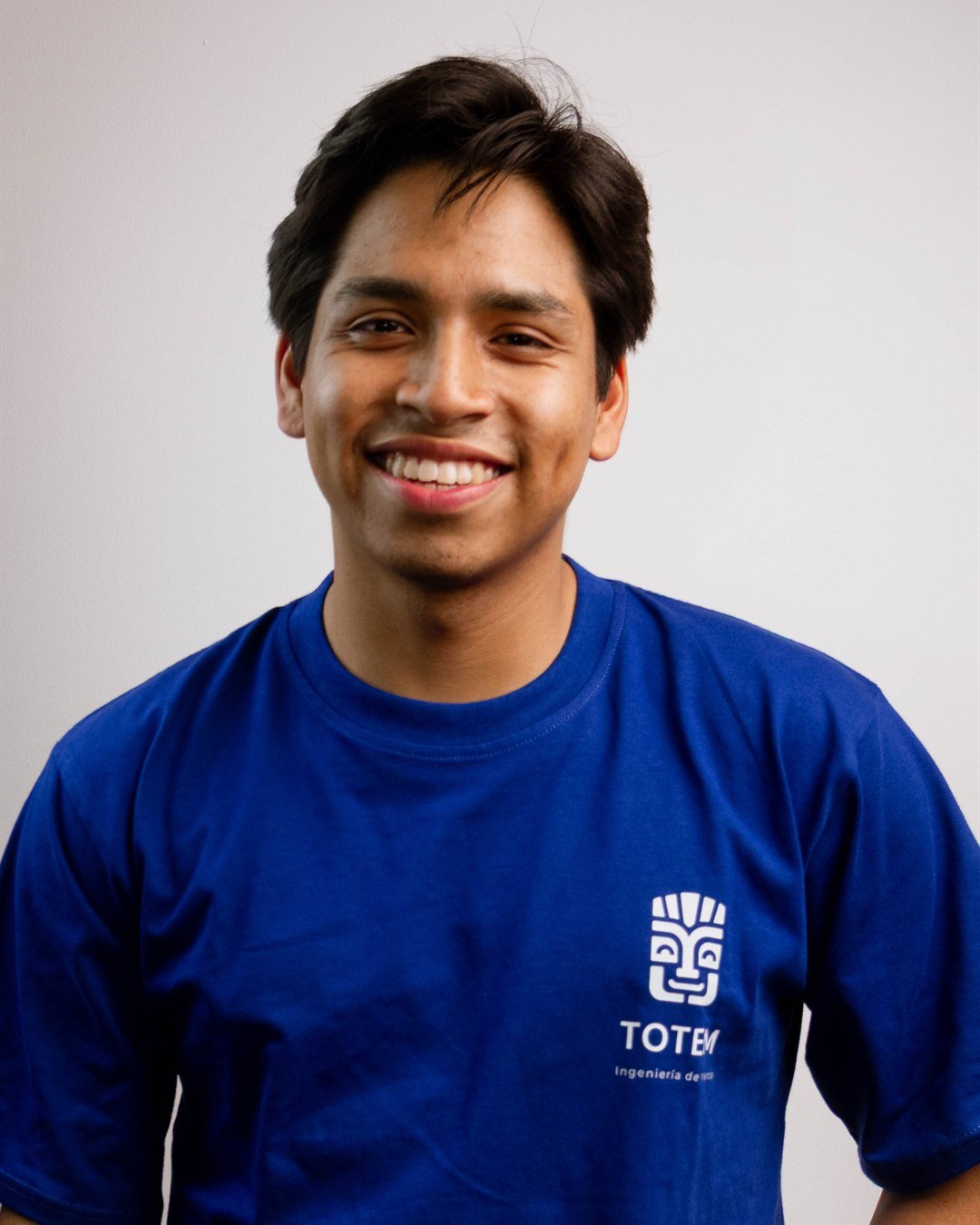 Jesús Ulloa, Visual Designer de TOTEM